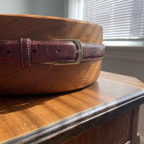 Vintage Mahogany Leather Belt with Gold Hardware - Picture 3 of 3